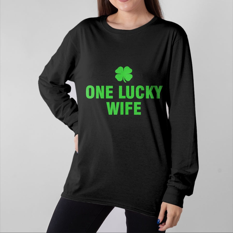 Best Wife Shirt, Wife and Husband Unisex T-Shirt/Hoodie/Sweatshirt HLT00 - Gift for wife T shirt, lucky wife One Lucky Wife Tank Top (2)