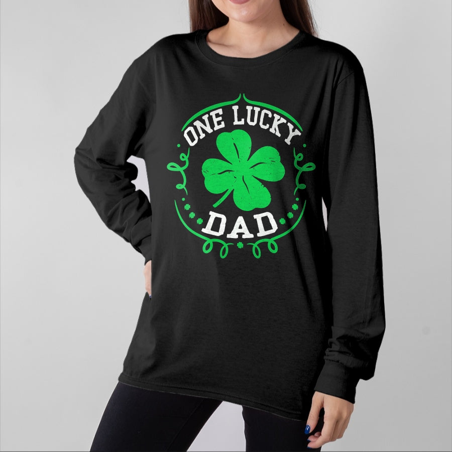Gift for Dad Shirt, Funny Dad Unisex T-Shirt/Hoodie/Sweatshirt HLT00 – Mens One Lucky Dad Shirt Funny St Patricks Day Gift For Daddy Men T-Shirt