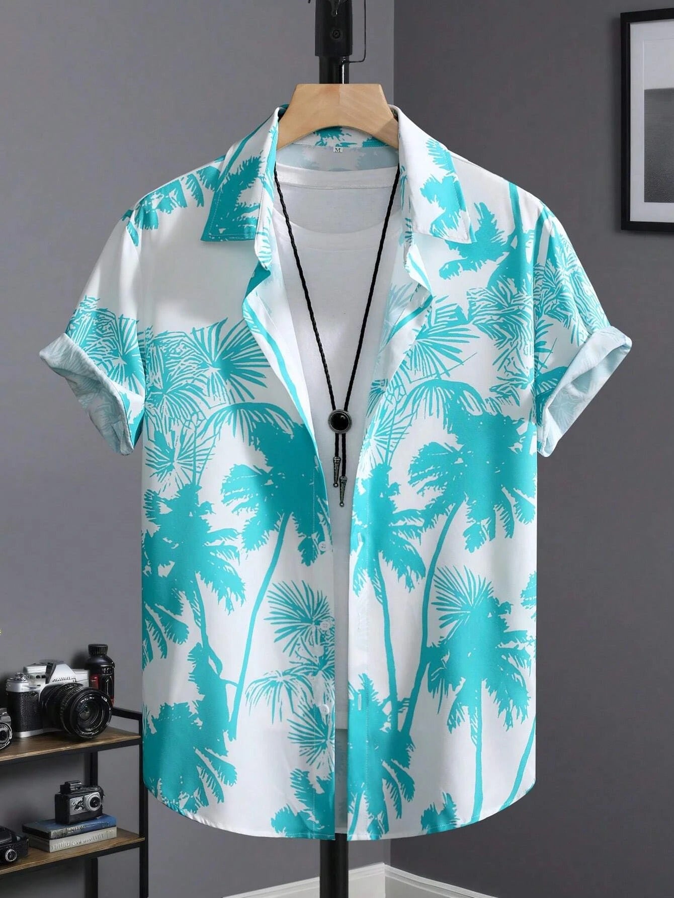 Hawaiian Shirt – Vintage Print, Slim Fit & Casual Beach Style