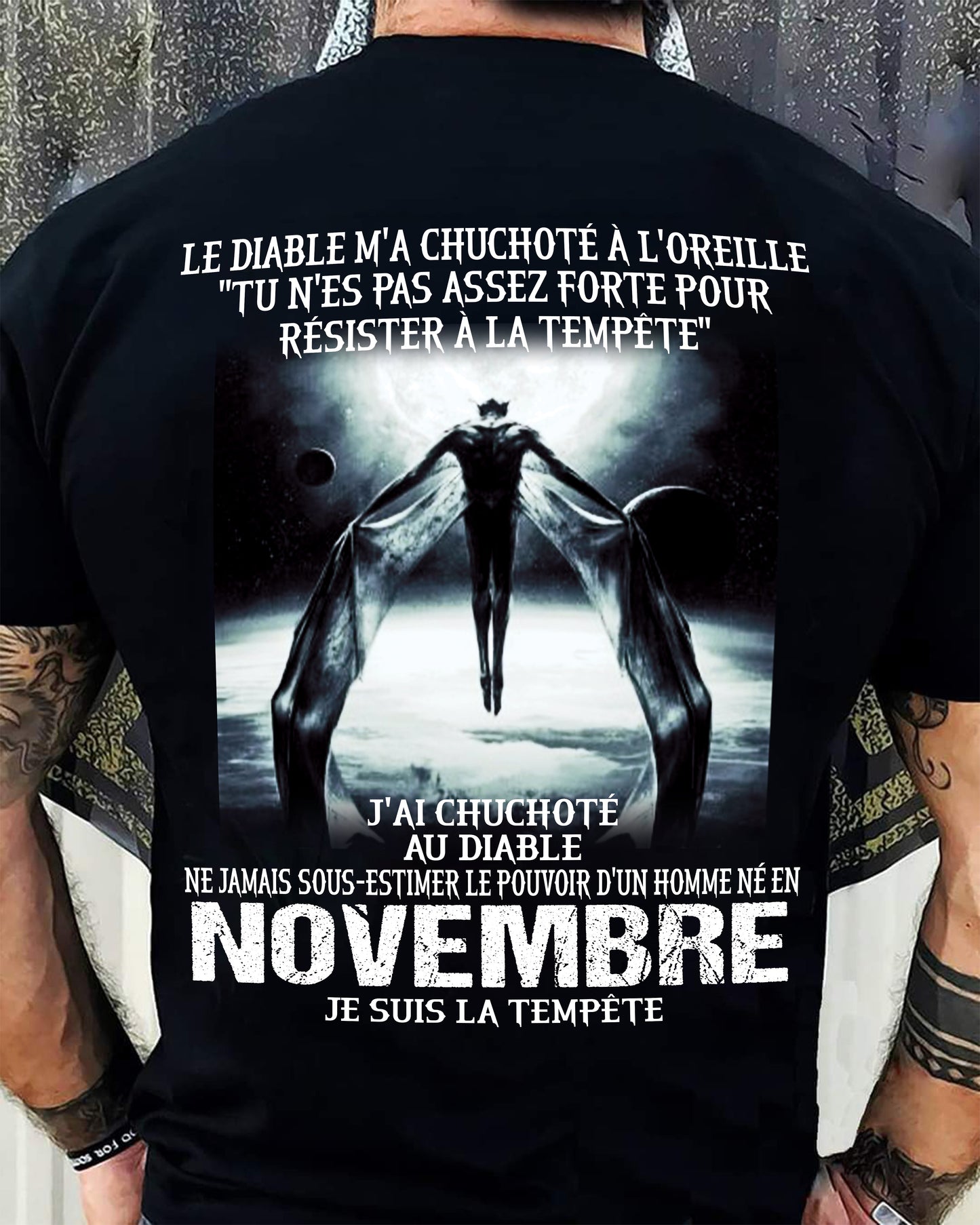 Je Suis la Tempête – Ne Jamais Sous-Estimer le Pouvoir d’un Homme Né en Novembre – T-Shirt Homme - male fr11 / CCDI11 (SKU26T-01160-11)