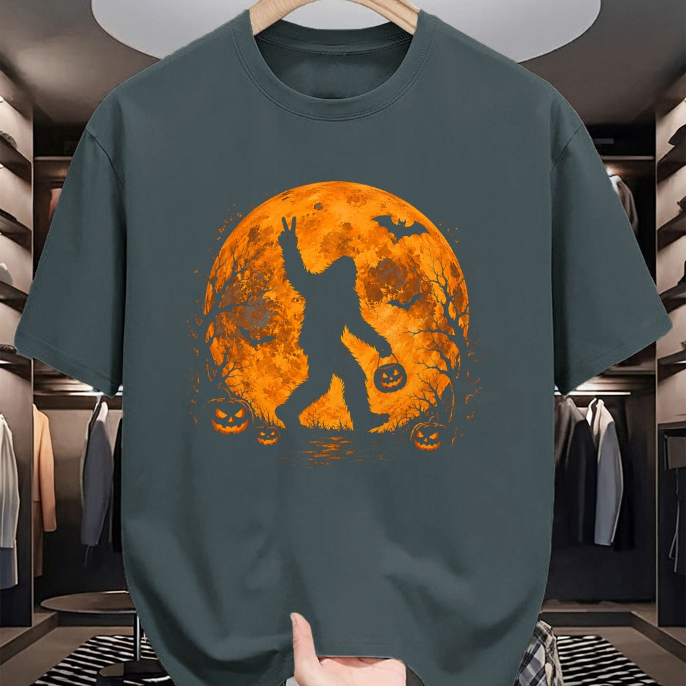 Best Thanksgiving Family Shirt , Funny Thanksgiving UnisexT-Shirt/Hoodie/Sweatshirt HLT00 - Spooky Halloween Bigfoot Pumpkin Funny Halloween Sasquatch T-Shirt