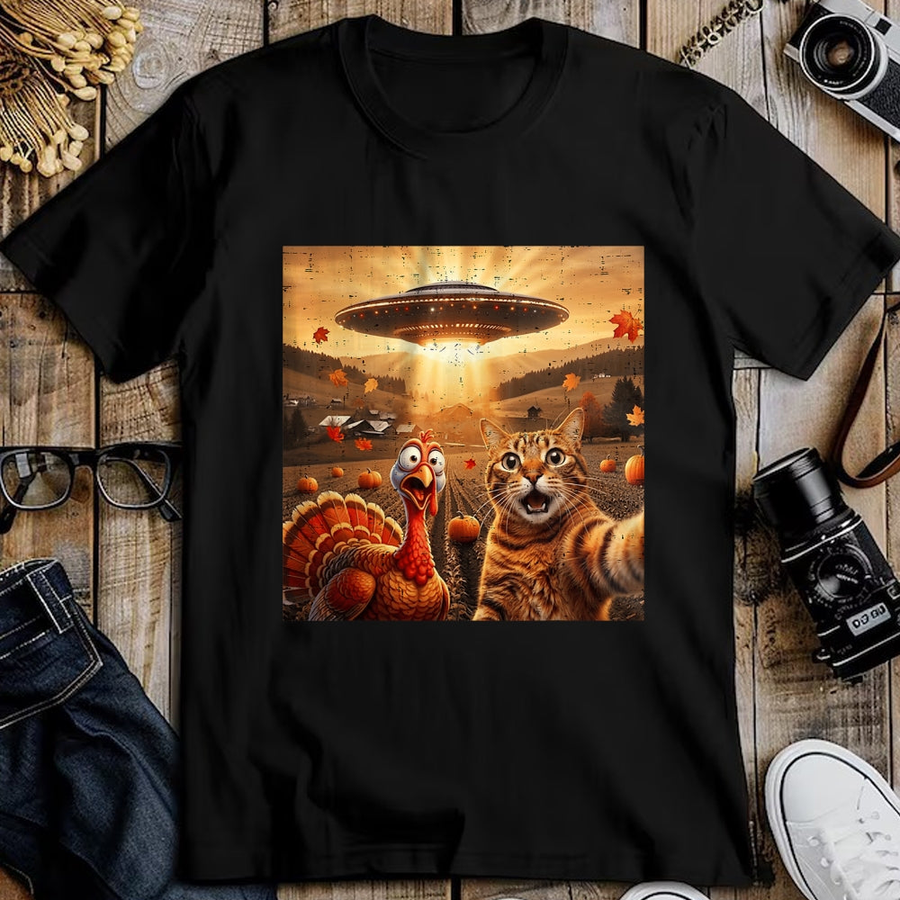 Best Thanksgiving Family Shirt , Funny Thanksgiving UnisexT-Shirt/Hoodie/Sweatshirt HLT00 - Cat Selfie with Turkey Funny Thanksgiving for Men Women Kids T-Shirt