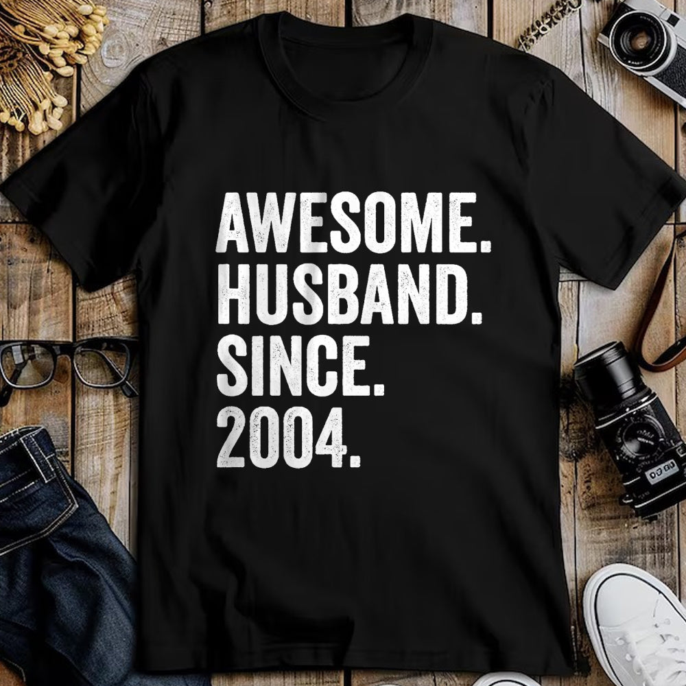 Best Wife Shirt, Wife and Husband Unisex T-Shirt/Hoodie/Sweatshirt HLT00 - Awesome Husband Since 2004 20th wedding anniversary 20 years T-Shirt