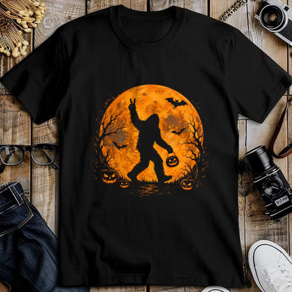 Best Thanksgiving Family Shirt , Funny Thanksgiving UnisexT-Shirt/Hoodie/Sweatshirt HLT00 - Spooky Halloween Bigfoot Pumpkin Funny Halloween Sasquatch T-Shirt