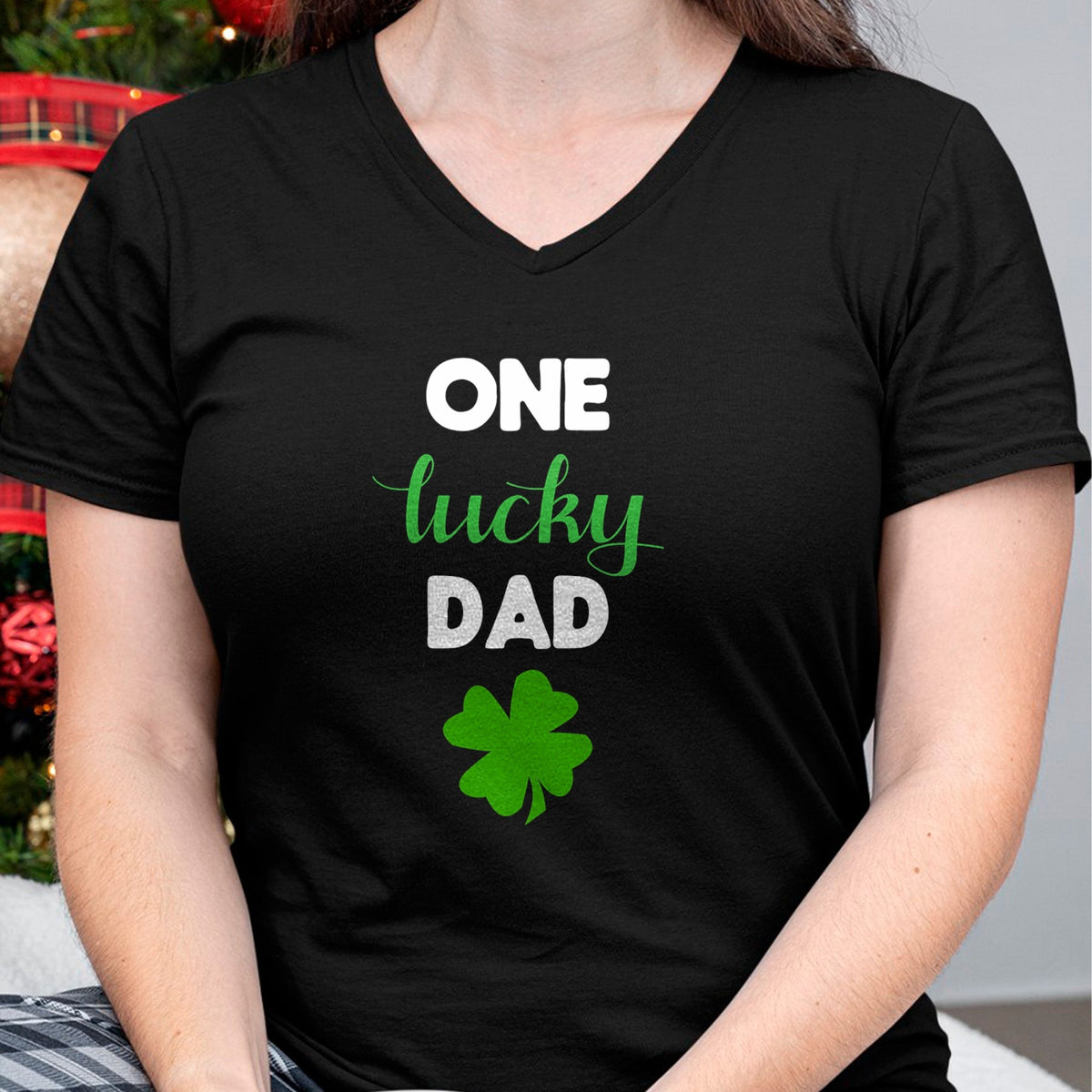 Gift for Dad Shirt, Funny Dad Unisex T-Shirt/Hoodie/Sweatshirt HLT00 – One Lucky Dad Matching Family St. Patrick_s Day T-Shirt