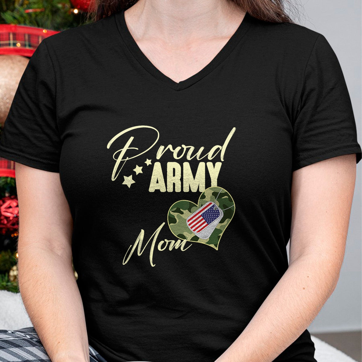 Gift for Dad Shirt, Funny Dad Unisex T-Shirt/Hoodie/Sweatshirt HLT00 – Proud Army MOM Camouflage Dog Tag USA American Flag V-Neck T-Shirt