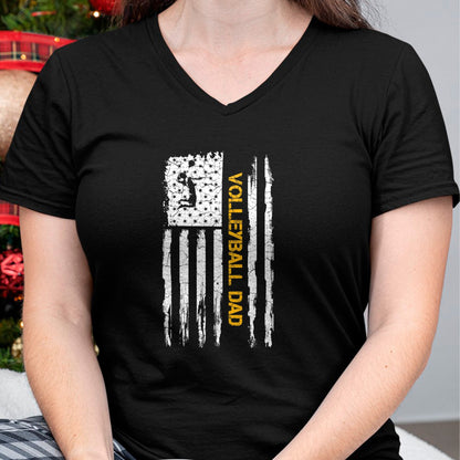 Gift for Dad Shirt, Funny Dad Unisex T-Shirt/Hoodie/Sweatshirt HLT00 – \Vintage USA American Flag Proud Volleyball Dad Silhouette T-Shirt