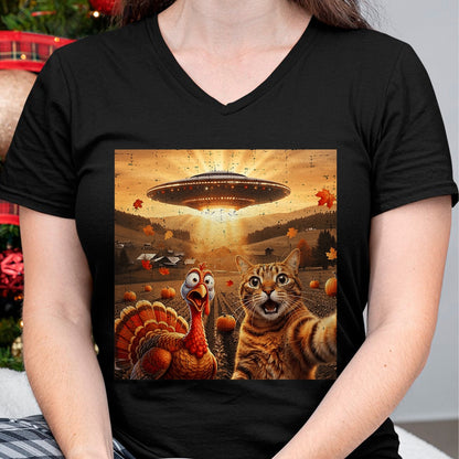 Best Thanksgiving Family Shirt , Funny Thanksgiving UnisexT-Shirt/Hoodie/Sweatshirt HLT00 - Cat Selfie with Turkey Funny Thanksgiving for Men Women Kids T-Shirt