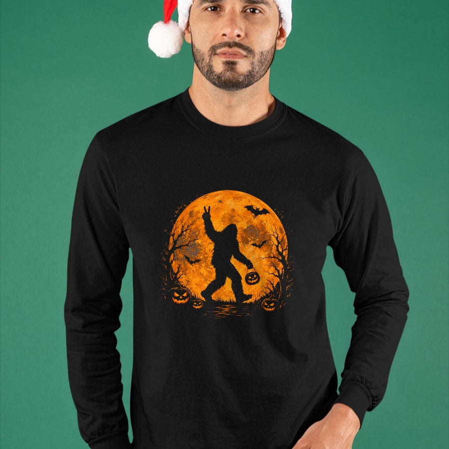 Best Thanksgiving Family Shirt , Funny Thanksgiving UnisexT-Shirt/Hoodie/Sweatshirt HLT00 - Spooky Halloween Bigfoot Pumpkin Funny Halloween Sasquatch T-Shirt