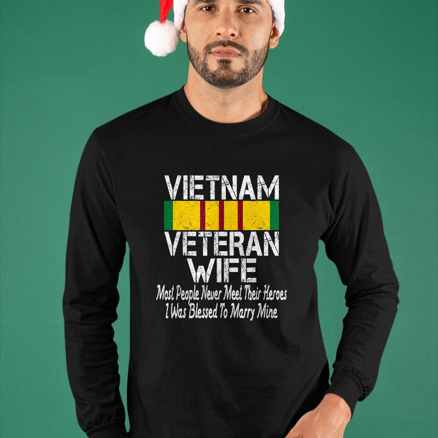 Proud Veteran Shirt, Funny Veteran UnisexT-Shirt/Hoodie/Sweatshirt HLT00 - Vietnam Veteran Wife Military Vet Spouse Retro Look T-Shirt