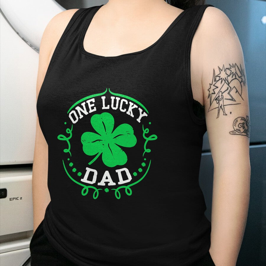 Gift for Dad Shirt, Funny Dad Unisex T-Shirt/Hoodie/Sweatshirt HLT00 – Mens One Lucky Dad Shirt Funny St Patricks Day Gift For Daddy Men T-Shirt