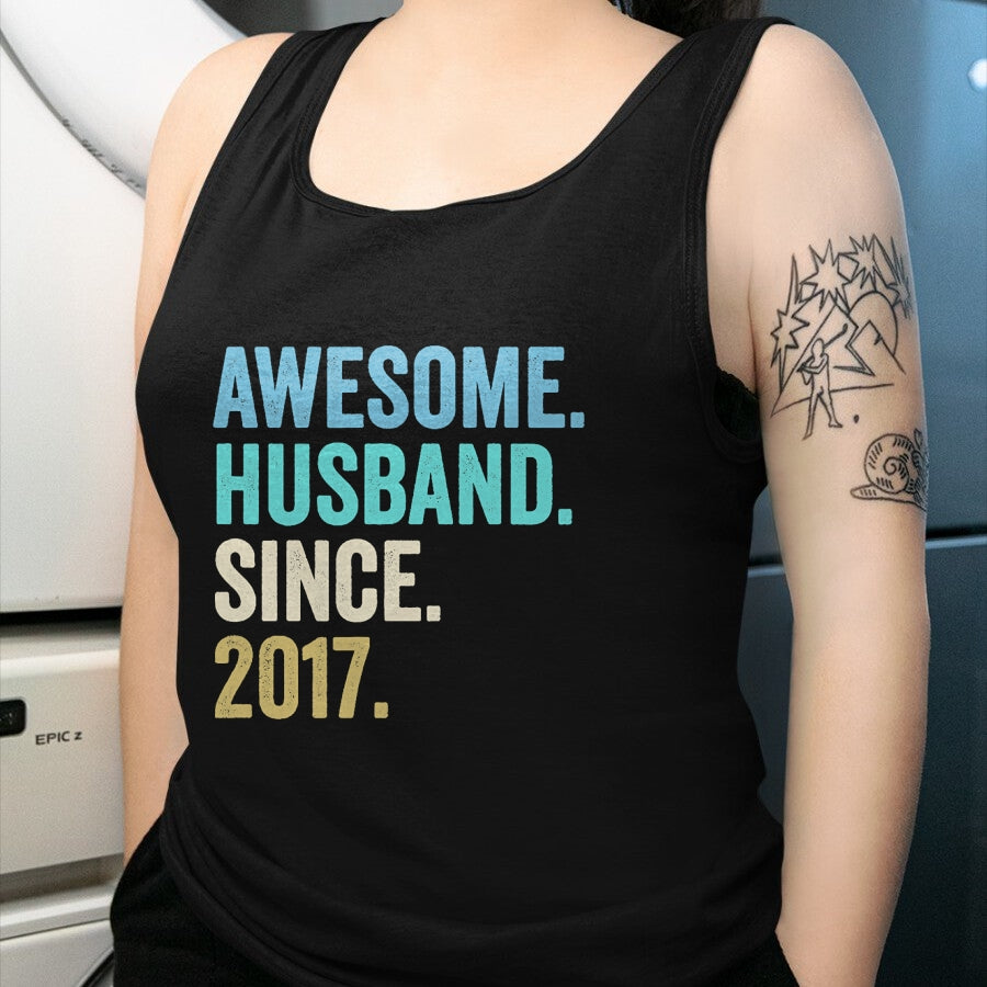 Best Wife Shirt, Wife and Husband Unisex T-Shirt/Hoodie/Sweatshirt HLT00 - Awesome Husband Since 2017 7th wedding anniversary 7 years T-Shirt (1)