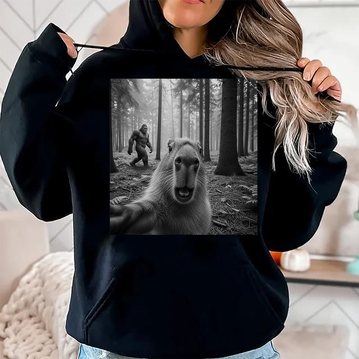 Cute Capybara Shirt, Funny Capybara Unisex T-Shirt/Hoodie/Sweatshirt HLT00 - Funny Capybara Selfie with Sasquatsch Bigfoot for Men Women T-Shirt, Men, Black, 3X-Large