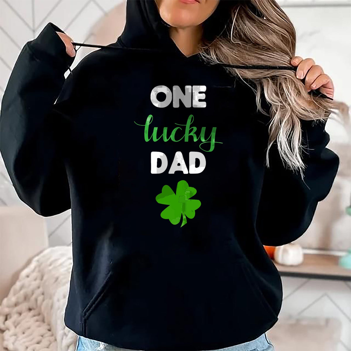 Gift for Dad Shirt, Funny Dad Unisex T-Shirt/Hoodie/Sweatshirt HLT00 – One Lucky Dad Matching Family St. Patrick_s Day T-Shirt