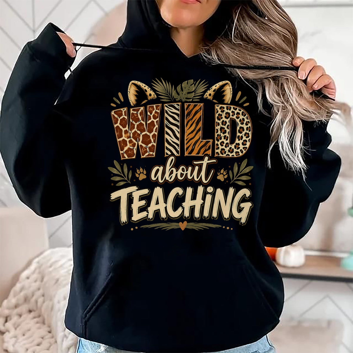 Best Teacher Shirt, Funny Teacher UnisexT-Shirt/Hoodie/Sweatshirt HLT00 - Wild About Teaching Leopard Safari Animal Print Teacher Fun T-Shirt