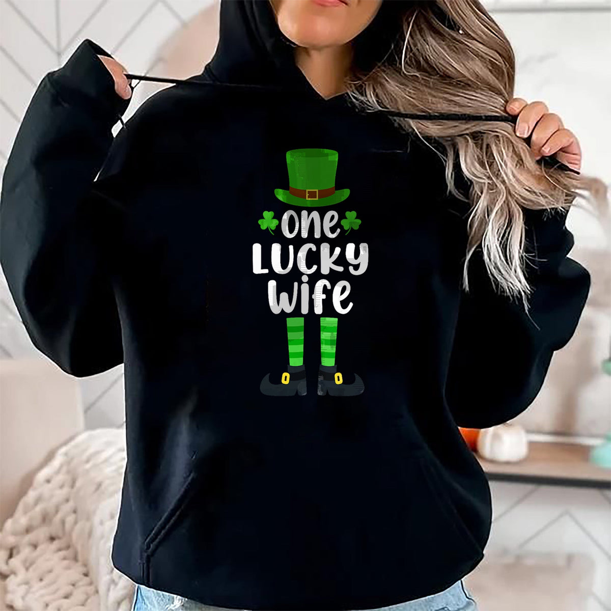 Best Wife Shirt, Wife and Husband Unisex T-Shirt/Hoodie/Sweatshirt HLT00 - Gift for wife T shirt, lucky wife   Womens One Lucky Wife Funny St Patricks Day Lucky Shamrock V-Nec