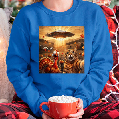 Best Thanksgiving Family Shirt , Funny Thanksgiving UnisexT-Shirt/Hoodie/Sweatshirt HLT00 - Cat Selfie with Turkey Funny Thanksgiving for Men Women Kids T-Shirt
