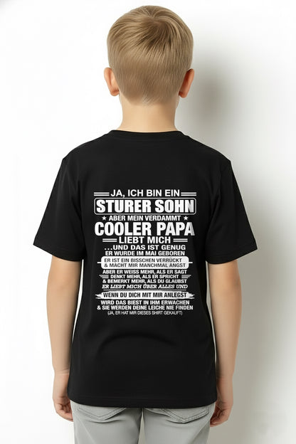DEU05 - JA, ICH BIN EIN STURER SOHN T-SHIRT – GEBURTSTAGSGESCHENK VON EINEM MAI-PAPA - ccdi05 (SKU2606-87-05)