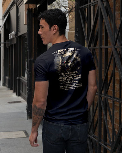 JANUARY - BACK OFF! YOU'RE TOO CLOSE - GIFT FROM WIFE - CCDI01 (SKU26T-01-25-01)