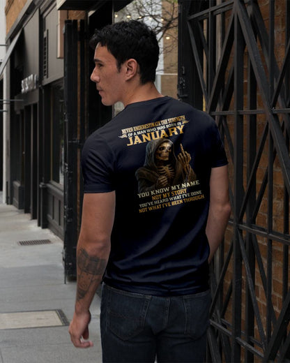 JANUARY - NEVER UNDERESTIMATE - BIRTHDAY T-SHIRT FOR MEN - MALE / CCDI01 (SKU26T-01-06-01)