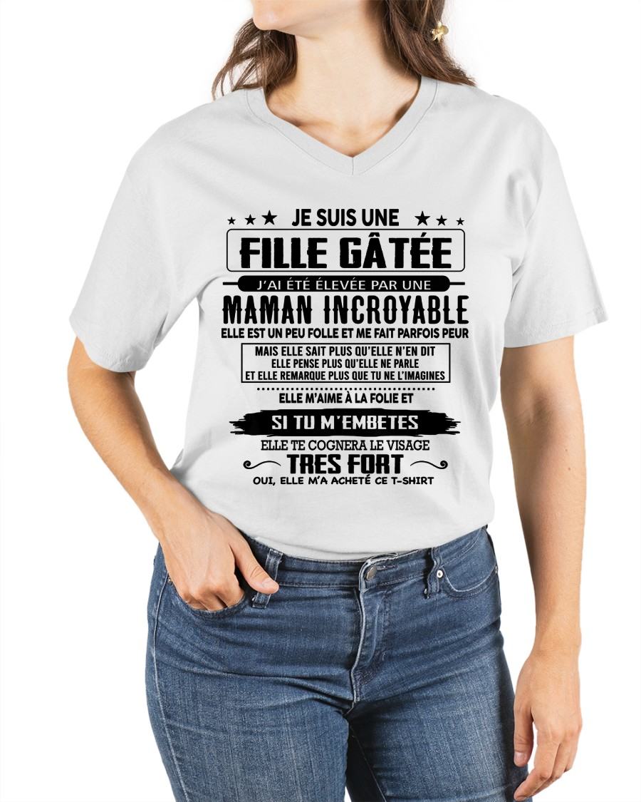 T-SHIRT JE SUIS UNE FILLE CHANCEUSE – CADEAU TOUCHANT DE MAMAN INCROYABLE - fr00 / ccdi00 (SKU26T-0190-00)