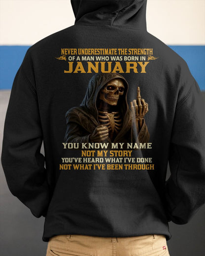 JANUARY - NEVER UNDERESTIMATE - BIRTHDAY T-SHIRT FOR MEN - MALE / CCDI01 (SKU26T-01-06-01)